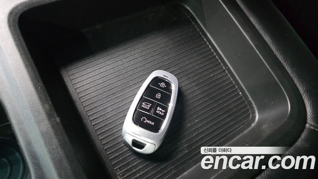 Hyundai Staria 2023 — photo 30
