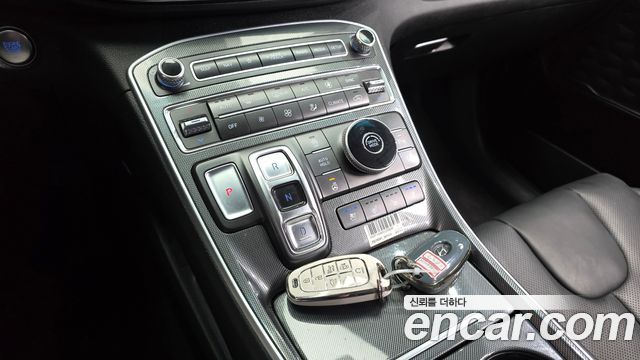 Hyundai Santafe 2021 — photo 8