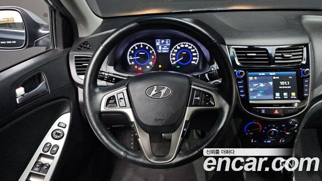 Hyundai Accent 2019 — photo 19