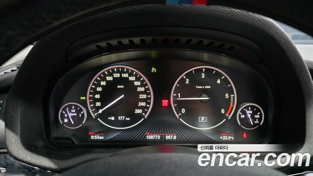 BMW X4 2016 — photo 8