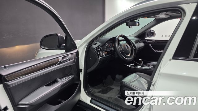 BMW X4 2016 — photo 10