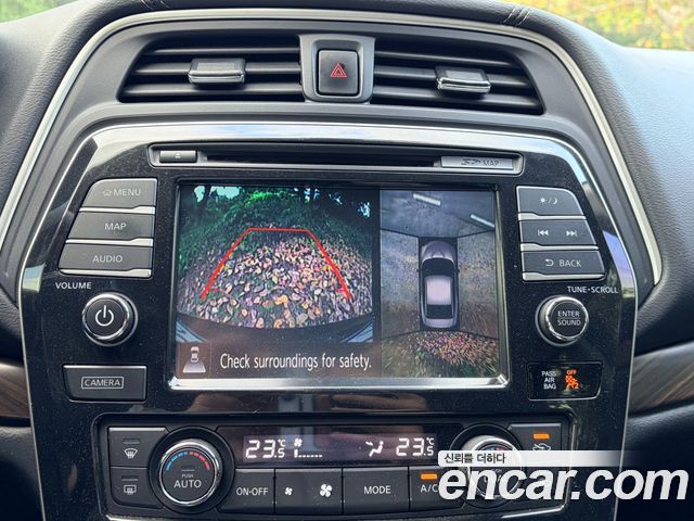Nissan Maxima 2017 — photo 10