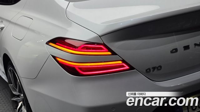Genesis G70 2022 — photo 9