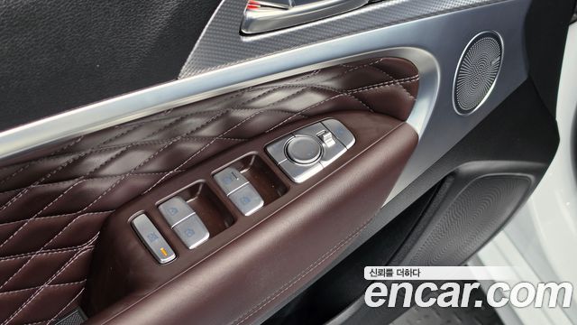 Genesis G70 2022 — photo 28