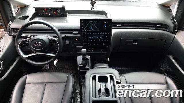 Hyundai Staria 2023 — photo 10