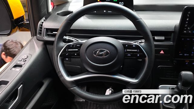 Hyundai Staria 2023 — photo 19
