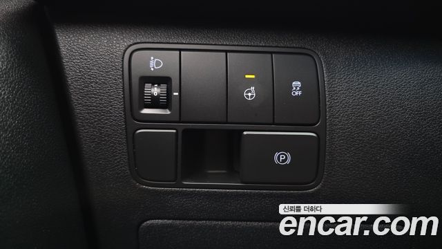Hyundai Staria 2023 — photo 24