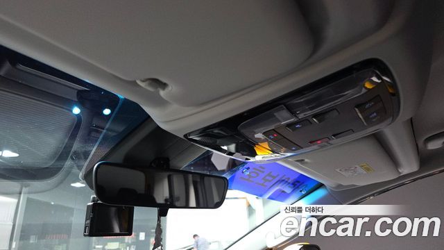 Hyundai Staria 2023 — photo 25
