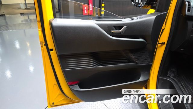 Hyundai Staria 2023 — photo 15