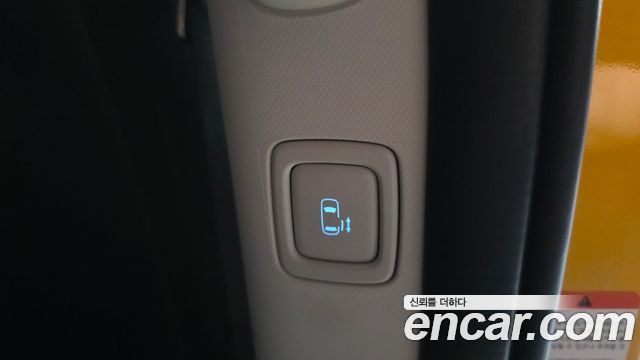 Hyundai Staria 2023 — photo 28
