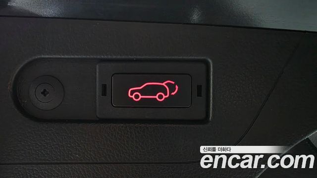 KG Mobility Rexton 2019 — photo 23