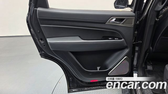 KG Mobility Rexton 2019 — photo 15