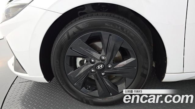 Hyundai AVANTE 2023 — photo 5