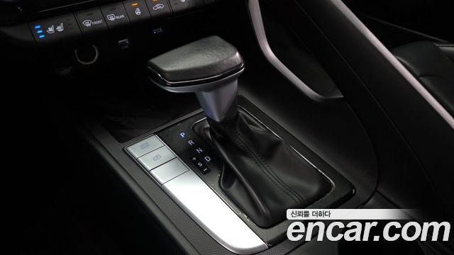 Hyundai AVANTE 2023 — photo 12
