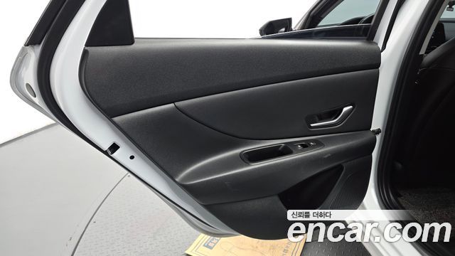 Hyundai AVANTE 2023 — photo 15