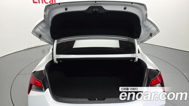 Hyundai AVANTE 2023 — photo 31