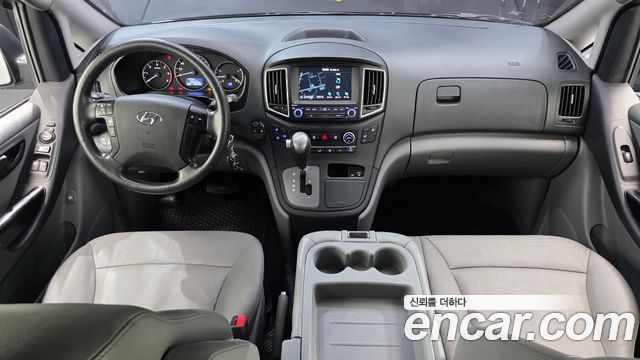 Hyundai Starex 2019 — photo 10