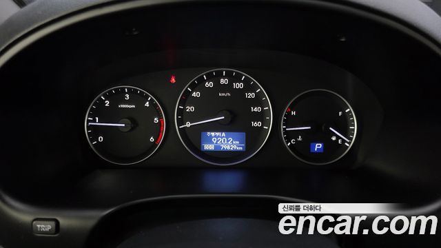 Hyundai Starex 2019 — photo 11