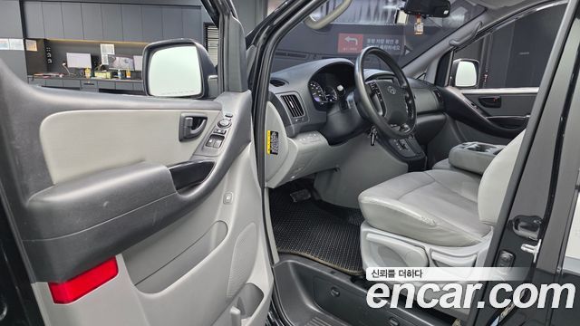 Hyundai Starex 2019 — photo 13