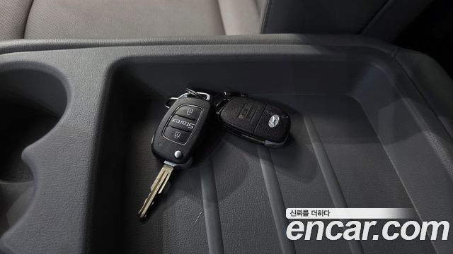 Hyundai Starex 2019 — photo 25