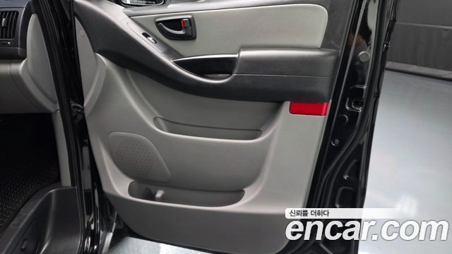 Hyundai Starex 2019 — photo 14