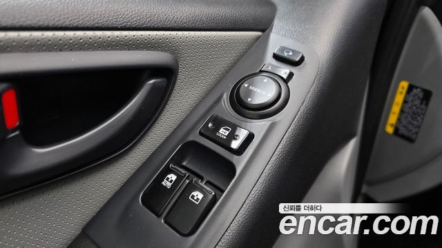 Hyundai Starex 2019 — photo 29