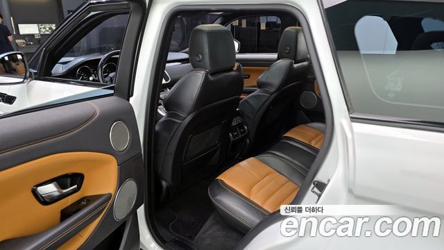 Land Rover Range Rover Evoque 2017 — photo 11