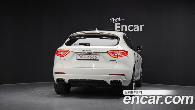 Maserati Levante 2018 — photo 4
