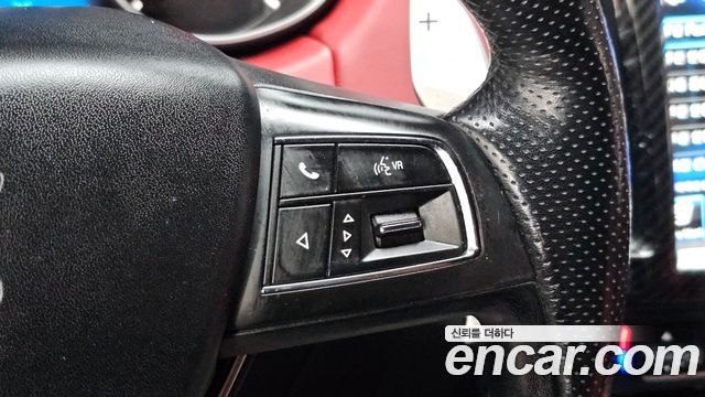 Maserati Levante 2018 — photo 21
