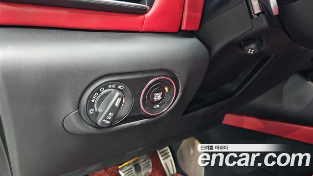 Maserati Levante 2018 — photo 22