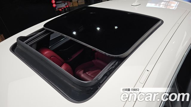Maserati Levante 2018 — photo 32