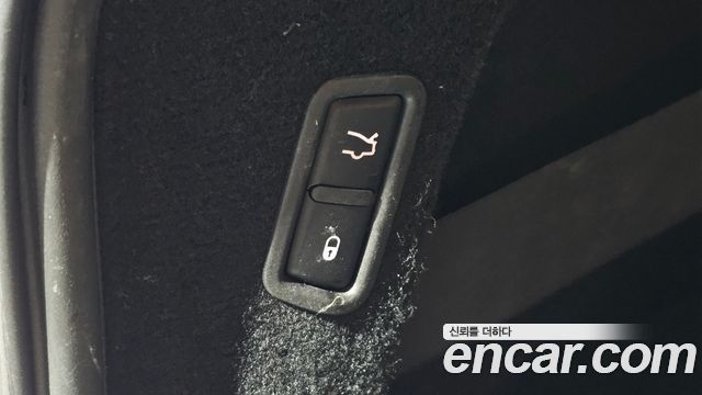 Maserati Levante 2018 — photo 34