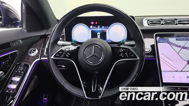 Mercedes-Benz S-Class 2021 — photo 13