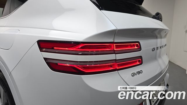 Genesis GV80 2020 — photo 9