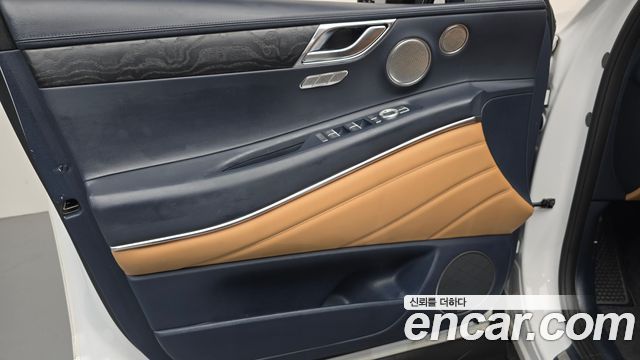Genesis GV80 2020 — photo 14
