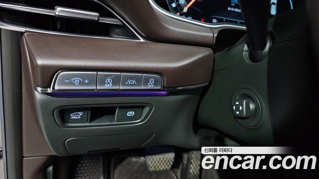 Genesis GV80 2021 — photo 24