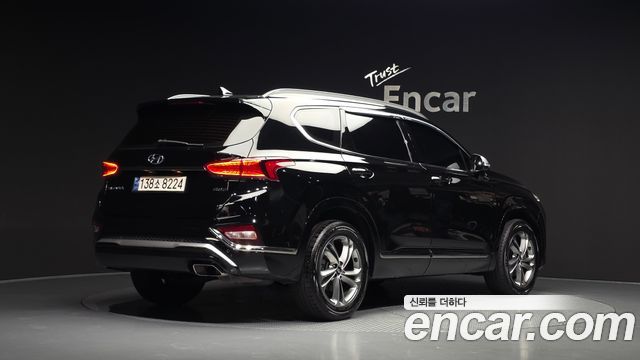 Hyundai Santafe 2019 — photo 2