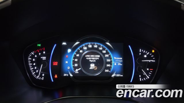 Hyundai Santafe 2019 — photo 11