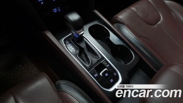 Hyundai Santafe 2019 — photo 12
