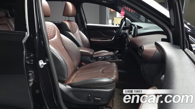 Hyundai Santafe 2019 — photo 17