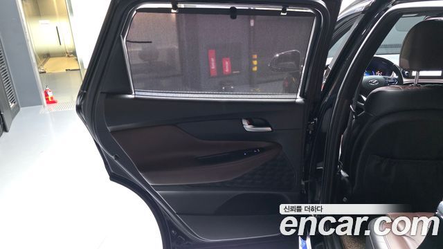 Hyundai Santafe 2019 — photo 15
