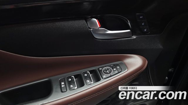 Hyundai Santafe 2019 — photo 27