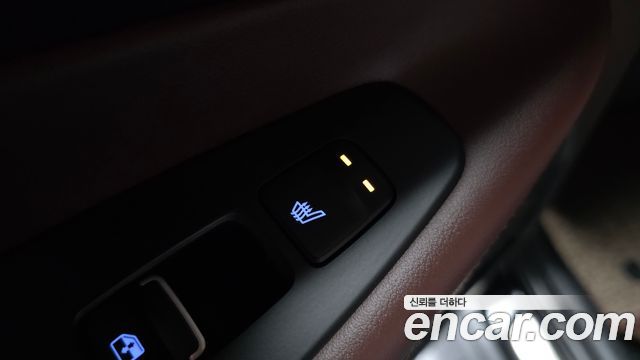 Hyundai Santafe 2019 — photo 29