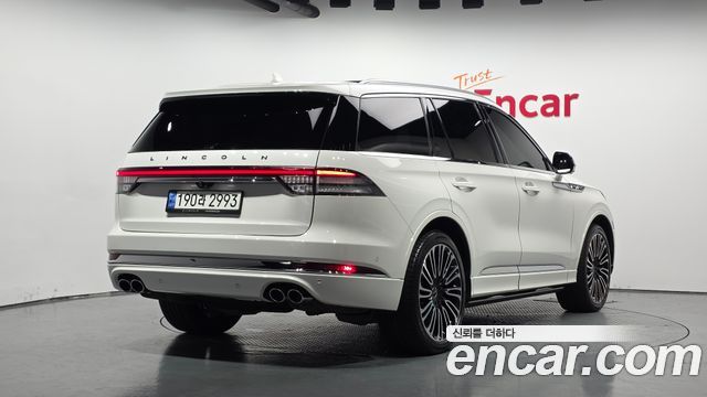 Lincoln Aviator 2022 — photo 2