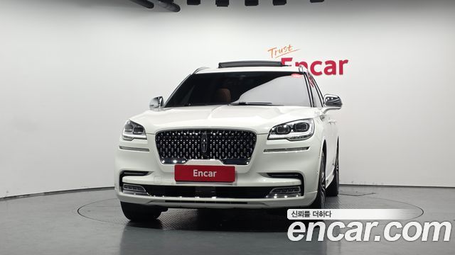 Lincoln Aviator 2022 — photo 3