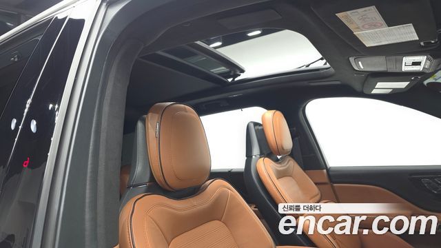 Lincoln Aviator 2022 — photo 15