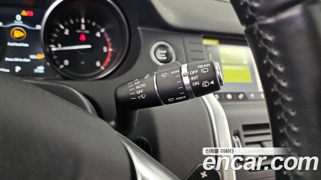 Land Rover Discovery Sport 2018 — photo 25