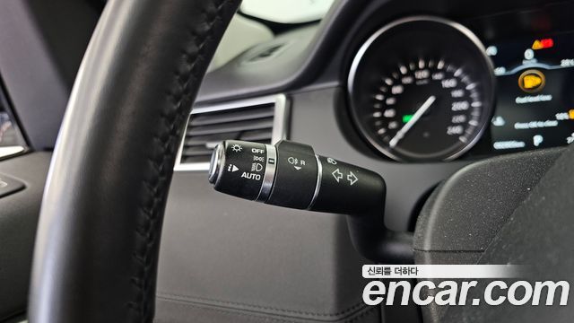Land Rover Discovery Sport 2018 — photo 33