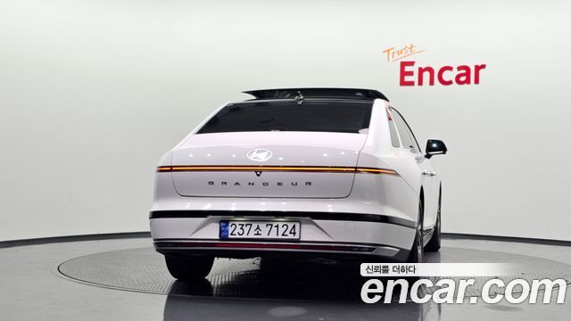 Hyundai Grandeur 2023 — photo 4