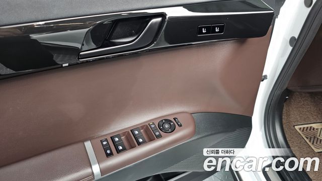 Hyundai Grandeur 2023 — photo 25